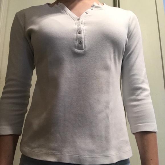 Simple white half sleeve top - Picture 2 of 3